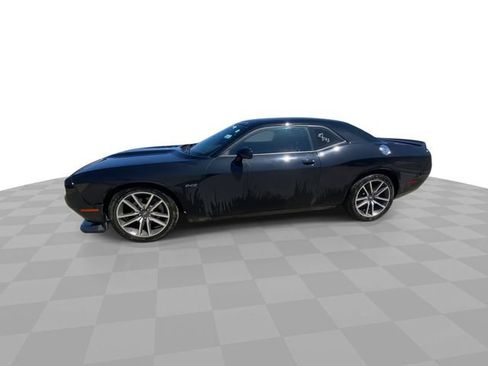 Used 2023 Dodge Challenger R/T RWD image 7