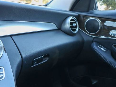 Used 2018 Mercedes-Benz C 300 C 300 image 47