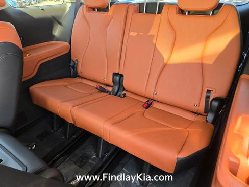 New 2026 Kia Carnival EX FWD image 14