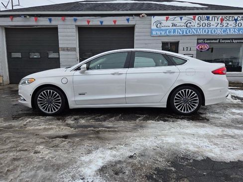 Used 2017 Ford Fusion Energi Platinum FWD image 2