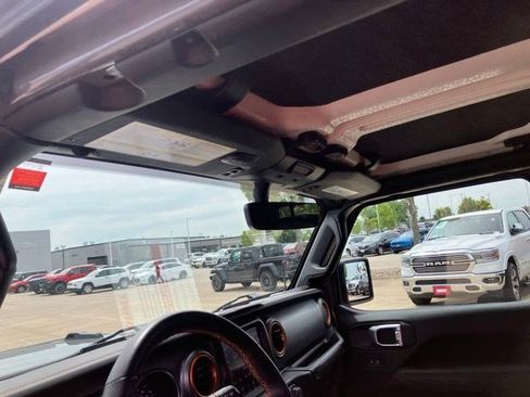 Used 2022 Jeep Gladiator Mojave w/ LED Lighting Group AWD/4WD image 14