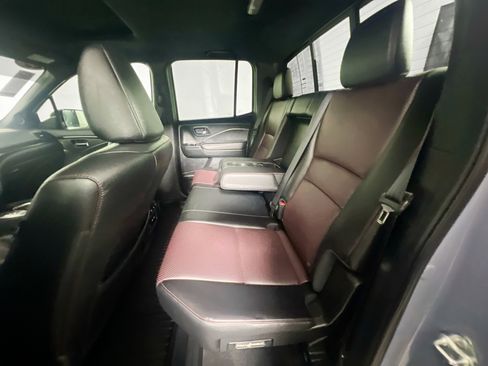Used 2024 Honda Ridgeline Black Edition image 29