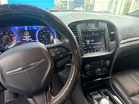 Used 2020 Chrysler 300 S RWD image 3