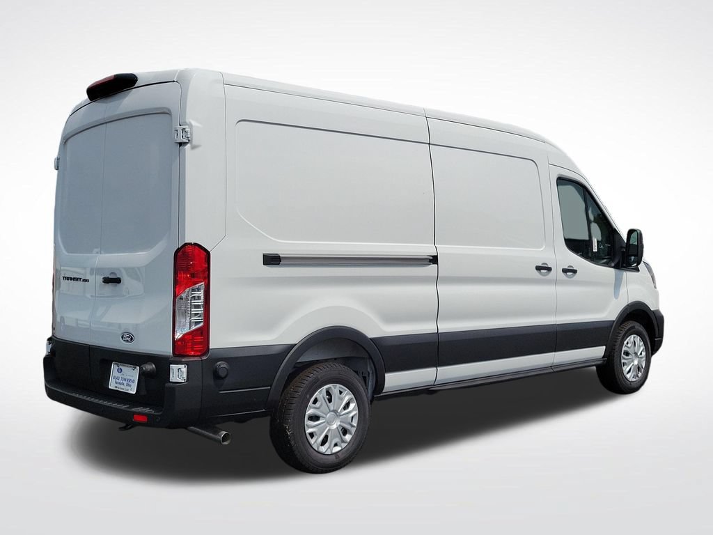 New 2026 Ford Transit 250 148 Medium Roof w/ Load Area Protection Package RWD image 6