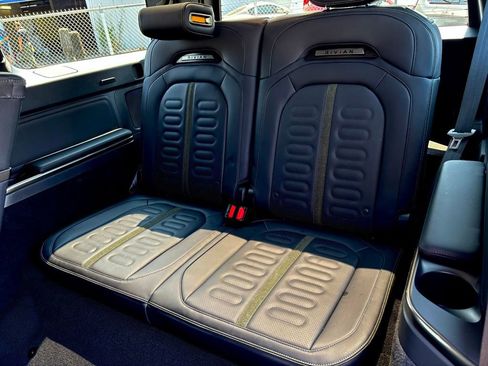 Used 2024 Rivian R1S Adventure image 25