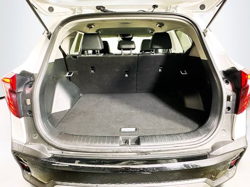 Used 2025 Kia Seltos S image 28