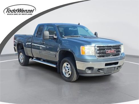 Used 2011 GMC Sierra 2500 SLE RWD image 1