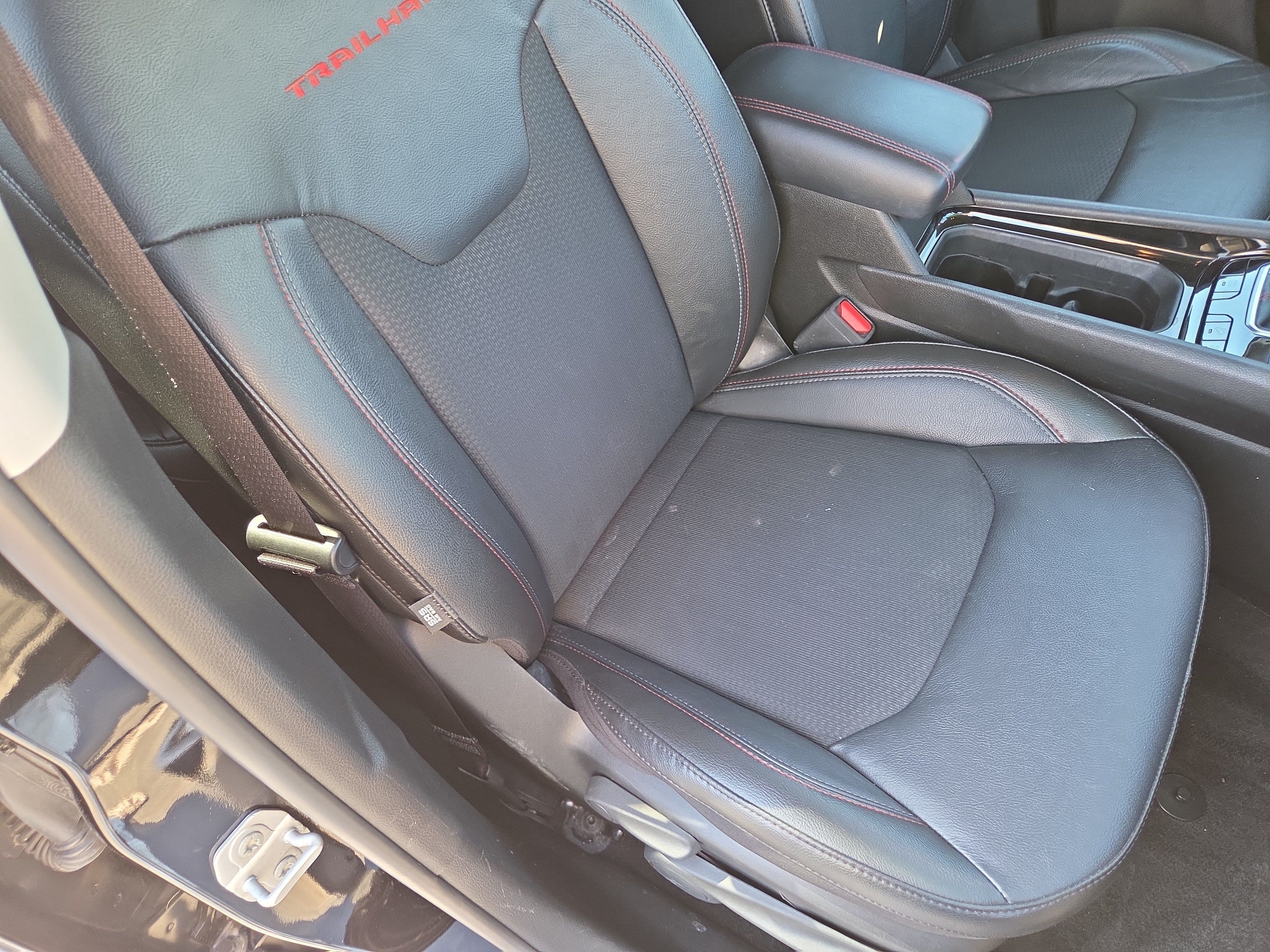 Certified 2022 Jeep Compass Trailhawk w/ Trailhawk Convenience Group AWD/4WD image 17