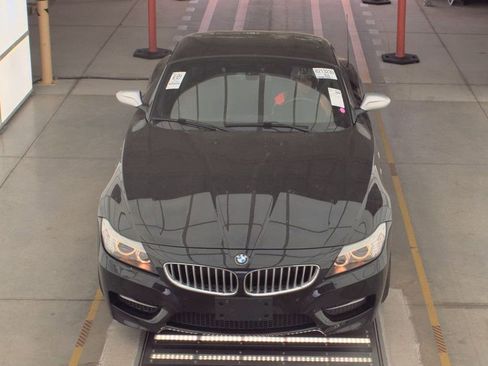 Used 2012 BMW Z4 sDrive35is image 4