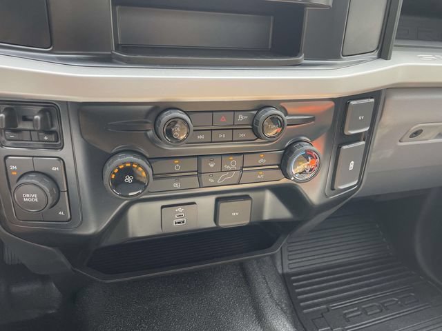 New 2026 Ford F550 4x4 Regular Cab Super Duty image 8