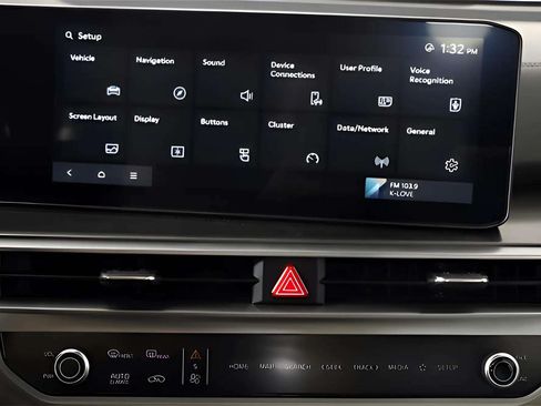Used 2025 Kia Sorento S w/ Panoramic Sunroof Package FWD image 37