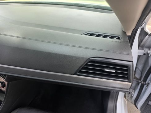 Used 2019 Volkswagen Jetta SE FWD image 30