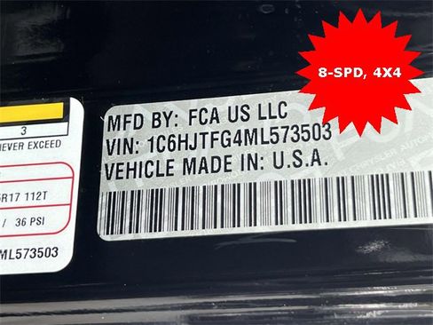 Used 2021 Jeep Gladiator Overland w/ Cold Weather Group image 21