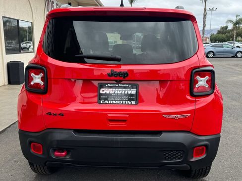 Used 2023 Jeep Renegade Trailhawk AWD/4WD image 5
