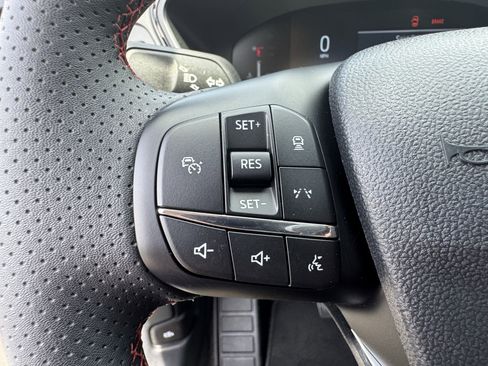 Certified 2026 Ford Escape ST-Line Select w/ Tech Pack #1 AWD/4WD image 32
