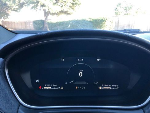 Used 2019 Lincoln Nautilus Reserve image 26