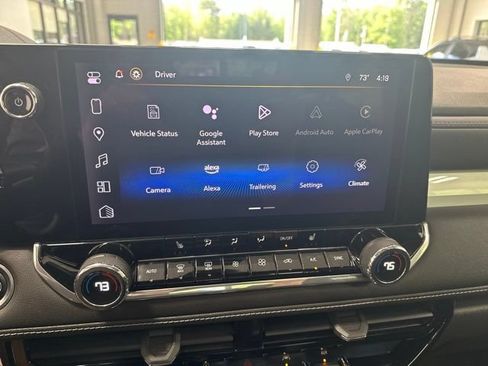 Used 2024 Chevrolet Colorado LT w/ LT Convenience Package II AWD/4WD image 17