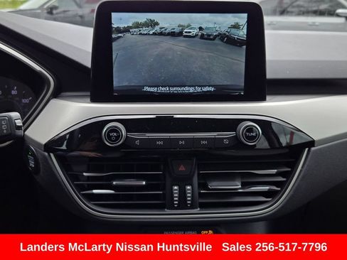 Used 2020 Ford Escape SE FWD image 19