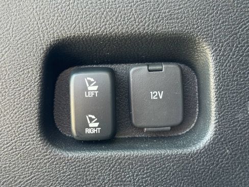 Used 2024 Ford Edge Titanium w/ Equipment Group 301A AWD/4WD image 37