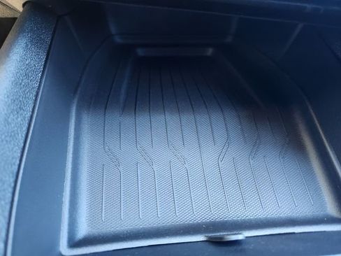 New 2026 Chevrolet Equinox EV LT image 19