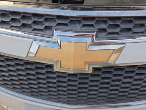 Used 2013 Chevrolet Cruze LS image 12