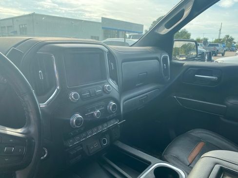 Used 2020 GMC Sierra 1500 AT4 w/ AT4 Premium Package AWD/4WD image 14