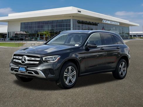 Used 2021 Mercedes-Benz GLC 300 image 4