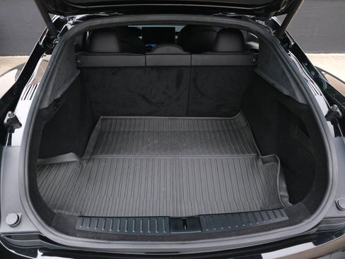 Used 2021 Tesla Model S Plaid image 22