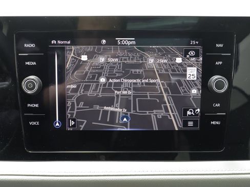 New 2026 Volkswagen Taos SEL image 10