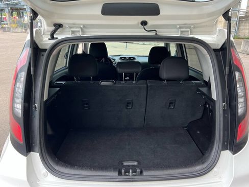 Used 2018 Kia Soul + image 41