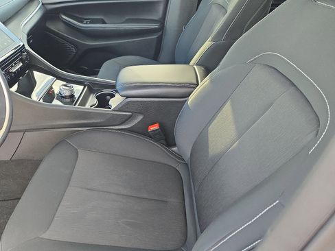 Used 2024 Jeep Grand Cherokee L Laredo image 9