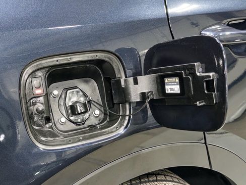 Used 2023 Kia Sorento SX Prestige image 5