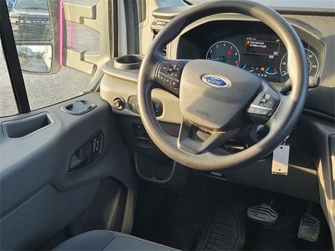 Used 2022 Ford Transit 350 XLT image 24