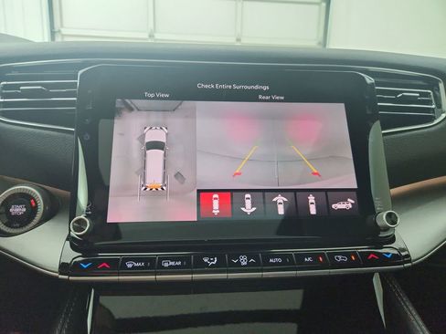 New 2025 Jeep Wagoneer L Series II image 25