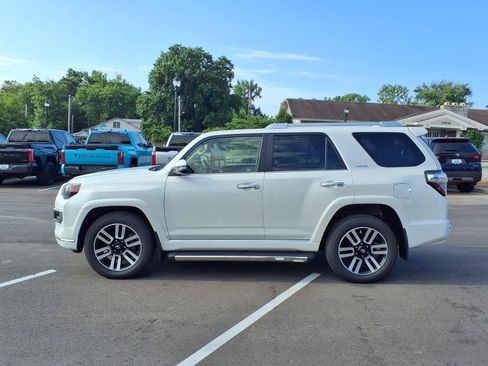 Used 2023 Toyota 4Runner Limited AWD/4WD image 29