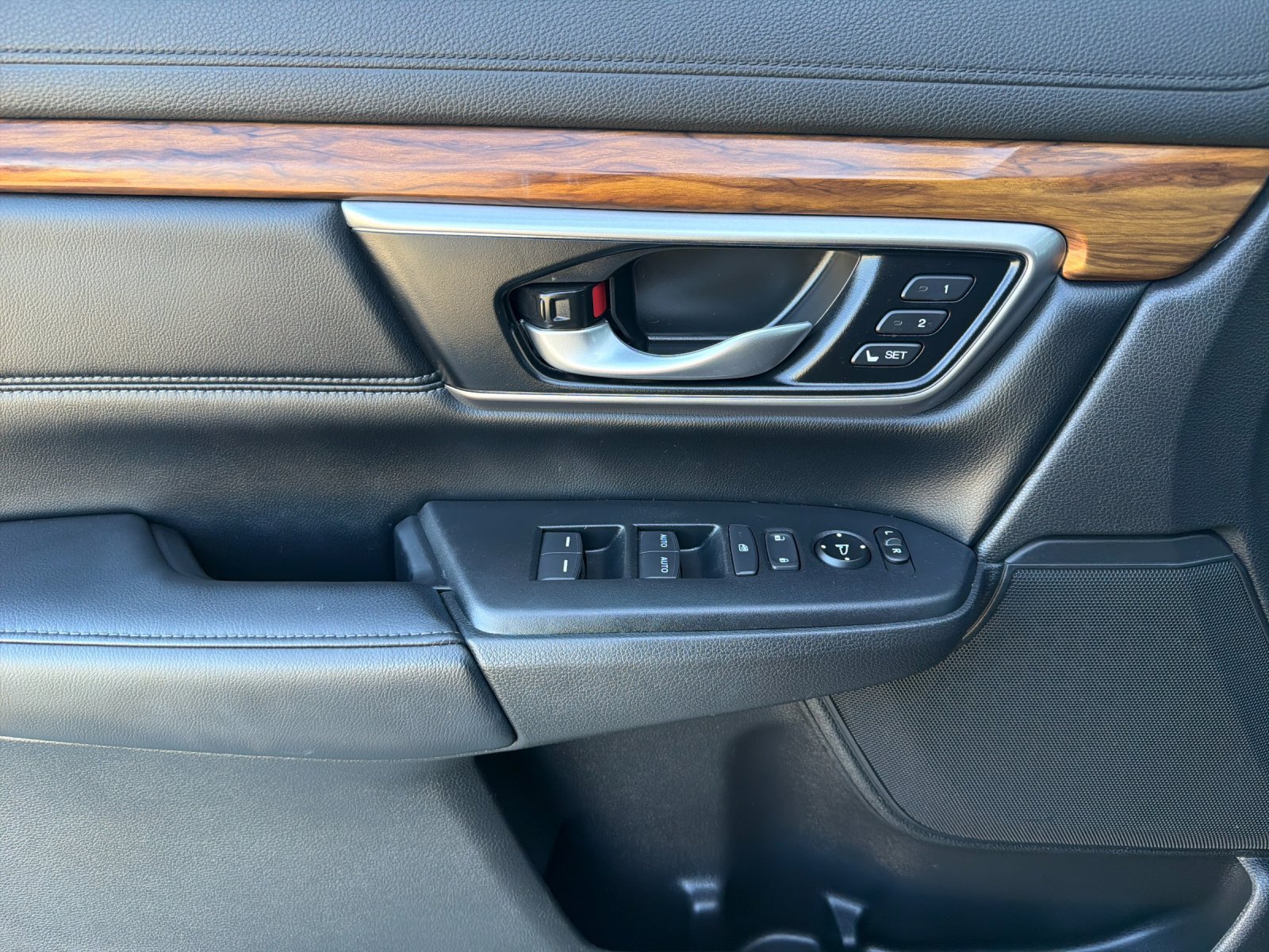 Used 2022 Honda CR-V EX-L image 10