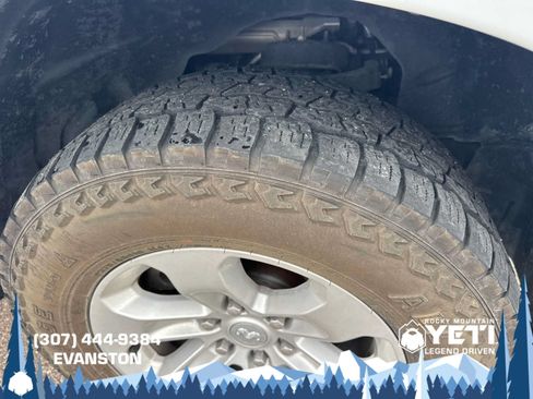 Used 2021 RAM 1500 Laramie AWD/4WD image 9