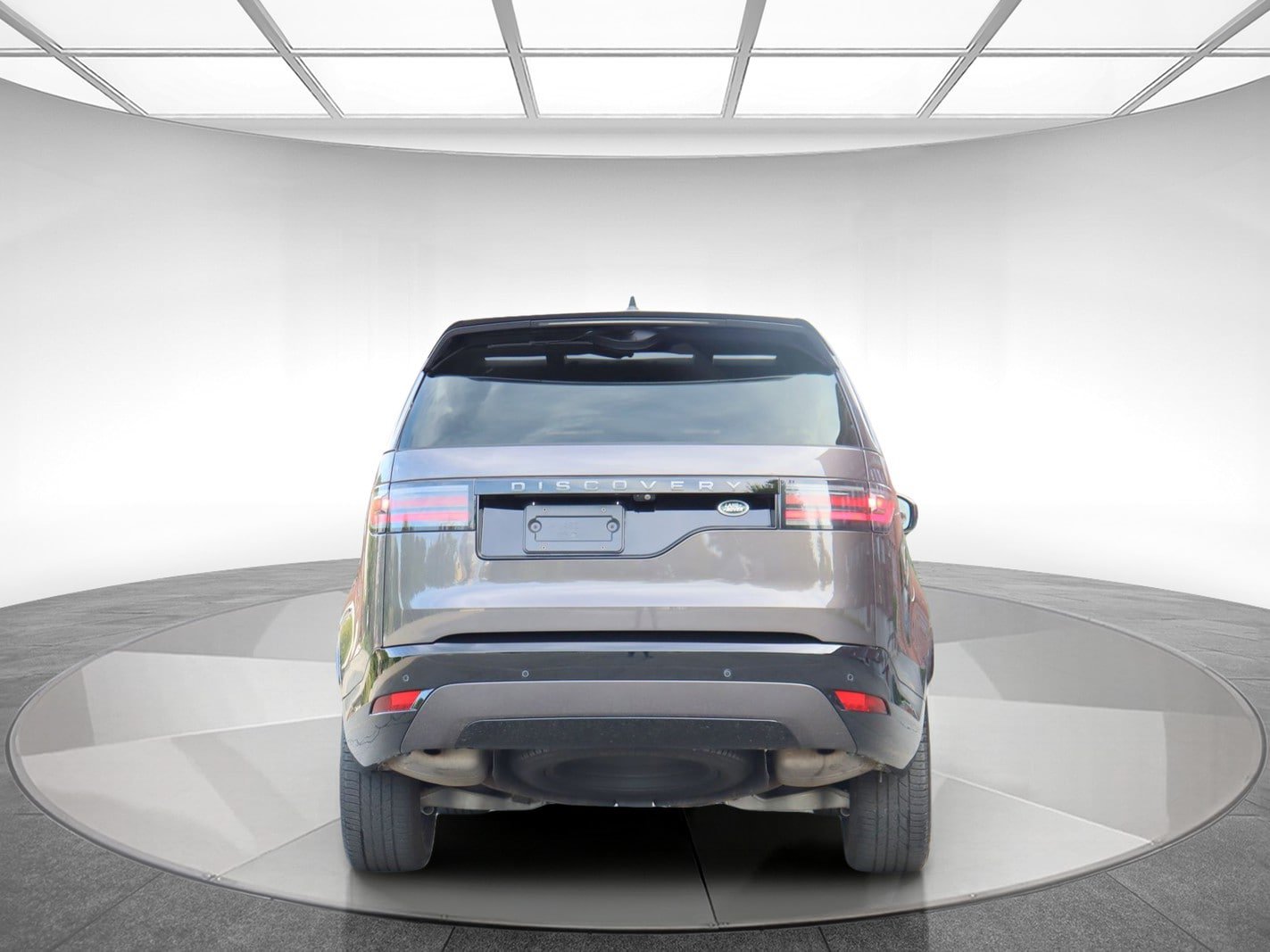 Used 2023 Land Rover Discovery S R-Dynamic AWD/4WD image 7