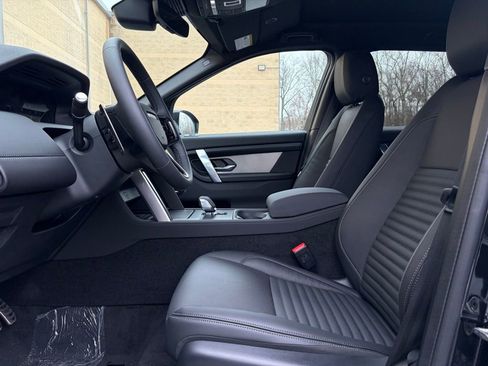 New 2026 Land Rover Discovery Sport Landmark image 10
