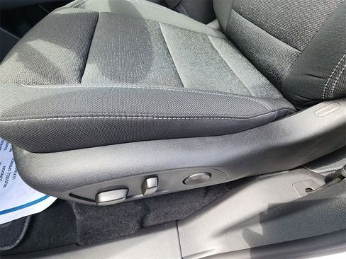 New 2026 Chevrolet Traverse LT w/ Enhanced Driving Package image 12