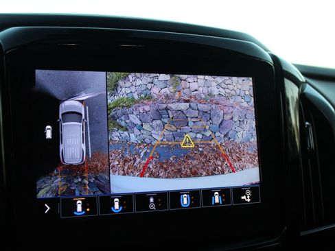 Used 2020 Chevrolet Traverse High Country image 34