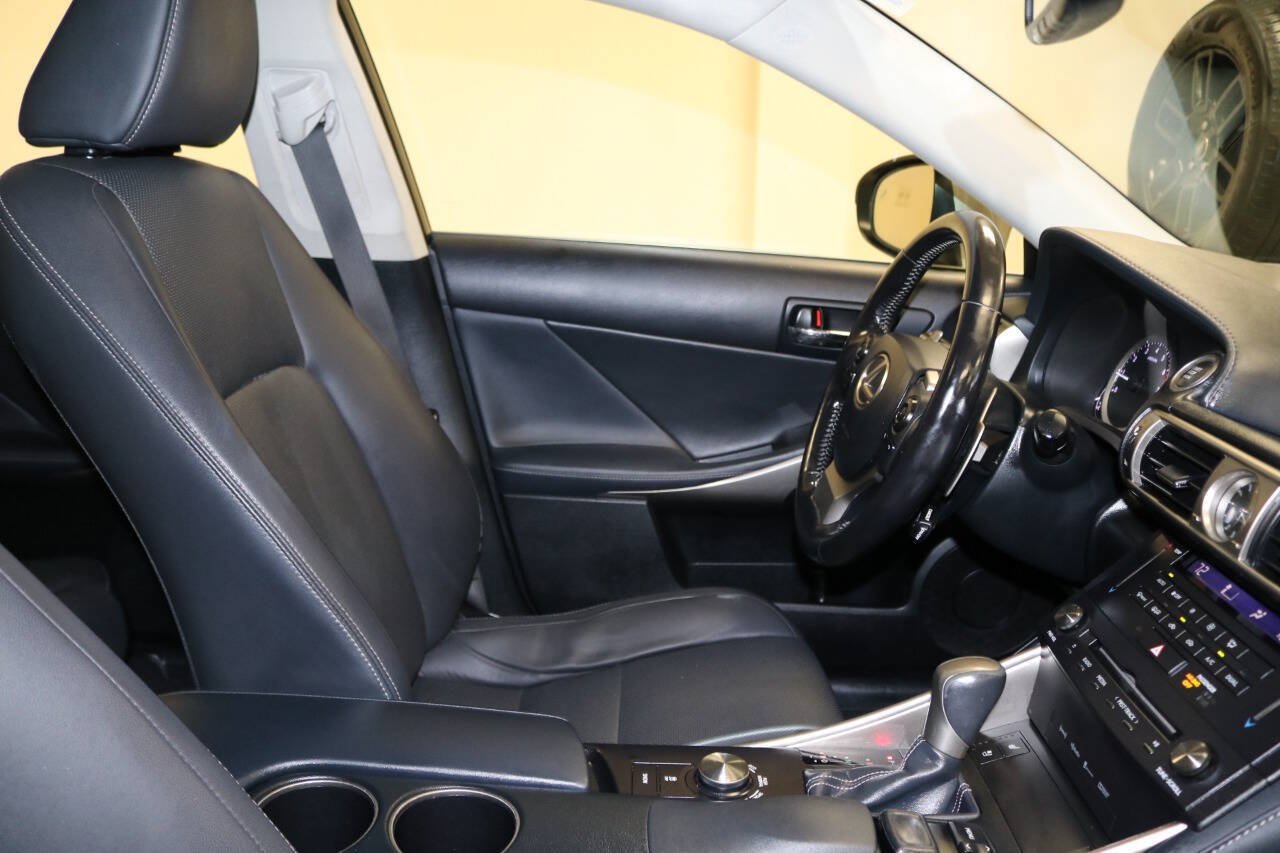 Used 2016 Lexus IS 200t w/ Navigation System Package RWD image 78