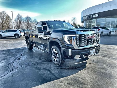 Used 2025 GMC Sierra 2500 Denali w/ Denali Reserve Package image 2