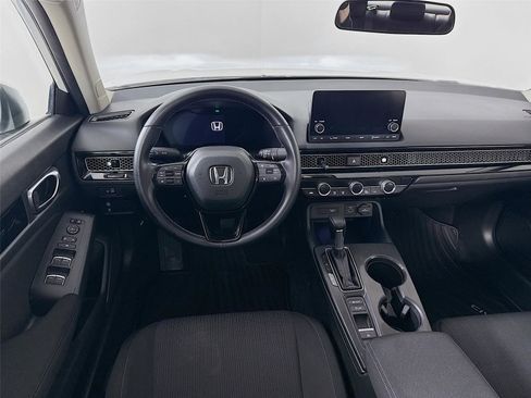Used 2022 Honda Civic EX image 2