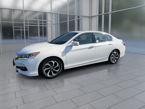 Used 2017 Honda Accord EX-L image 4