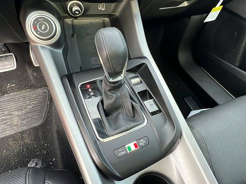 Used 2024 Alfa Romeo Tonale Veloce image 27