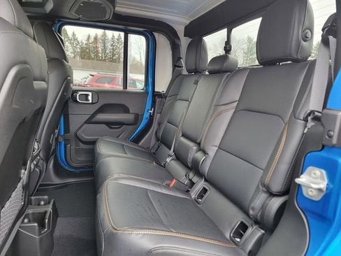 New 2026 Jeep Gladiator Sport AWD/4WD image 20