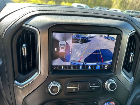 Used 2021 GMC Sierra 1500 Denali w/ Denali Ultimate Package AWD/4WD image 16