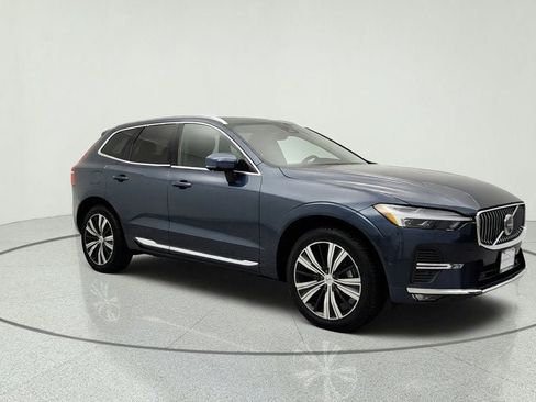 Used 2022 Volvo XC60 B5 Inscription w/ Advanced Package AWD/4WD image 3