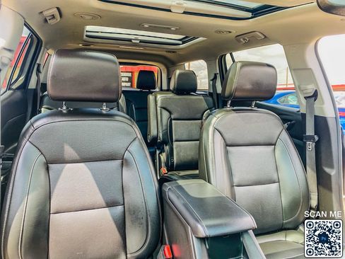 Used 2022 GMC Acadia SLT w/ Elevation Edition FWD image 35